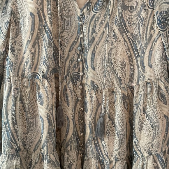 Small Dress - Picture 2 of 2